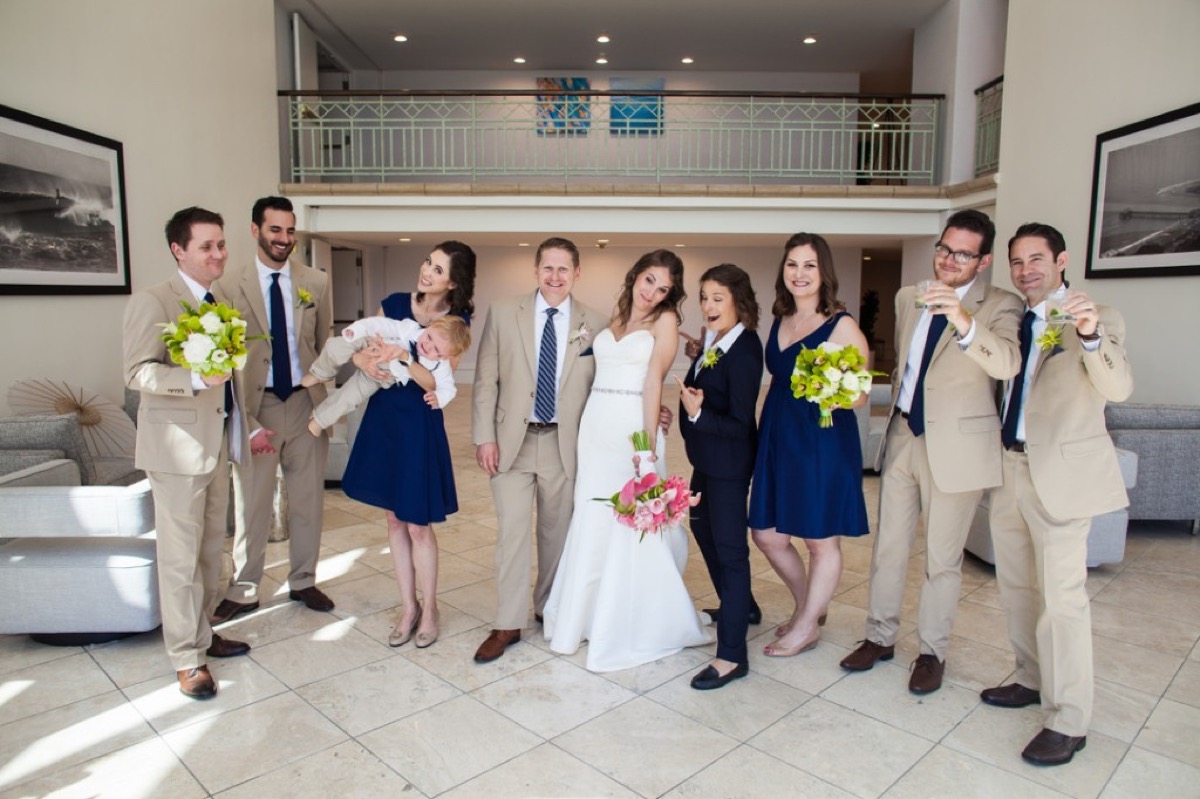 The full wedding party
